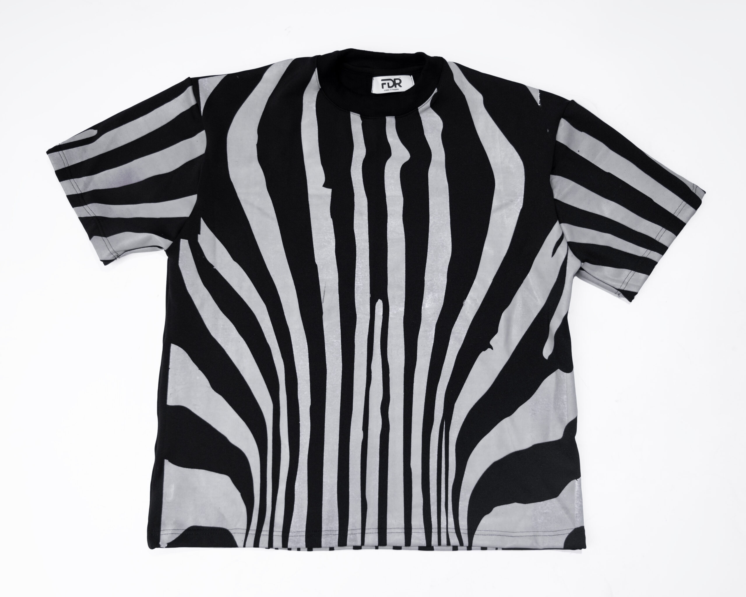 ZEBRA STRIPE T-SHIRT